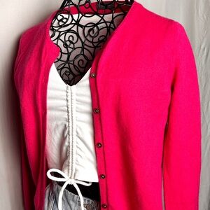 100% Cashmere Raspberry Pink/Red Button-Up Cardigan•size medium